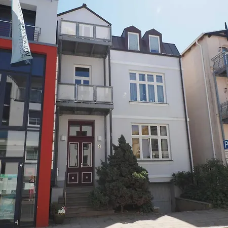 Haus Karzenburg 1 *